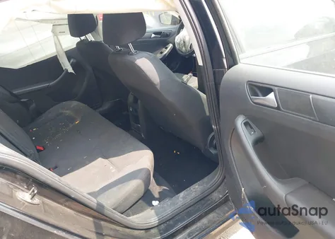 2014 Volkswagen Jetta 2.0L S z USA, uszkodzony, nr VIN 3VW2K7AJ1EM334297